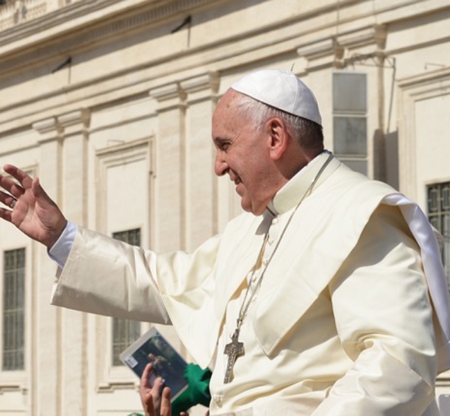 Pope Francis endorses same-sex civil unions
'Homosexual people have the right to be in a family'